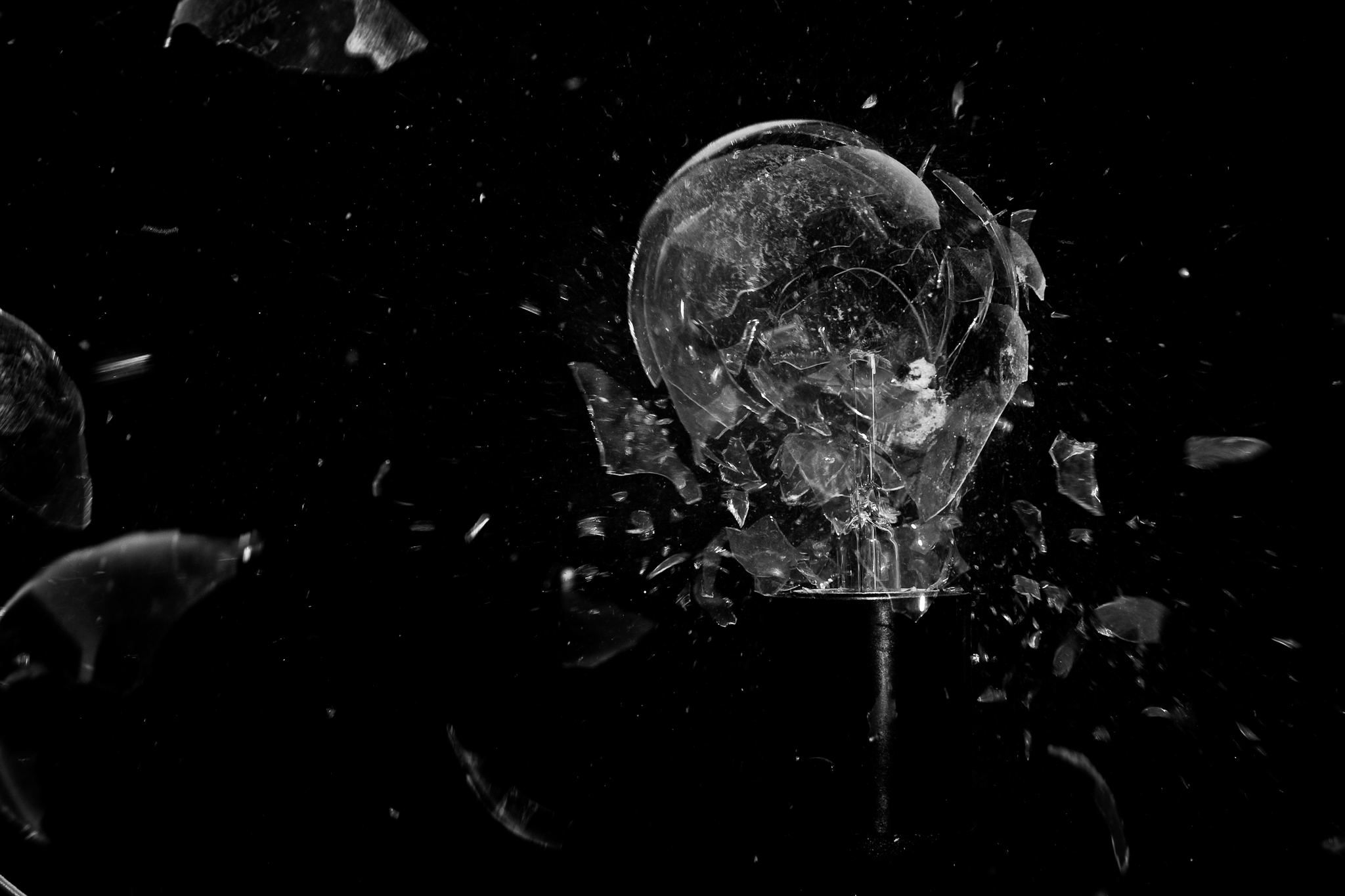 Bursting Lightbulb (1)