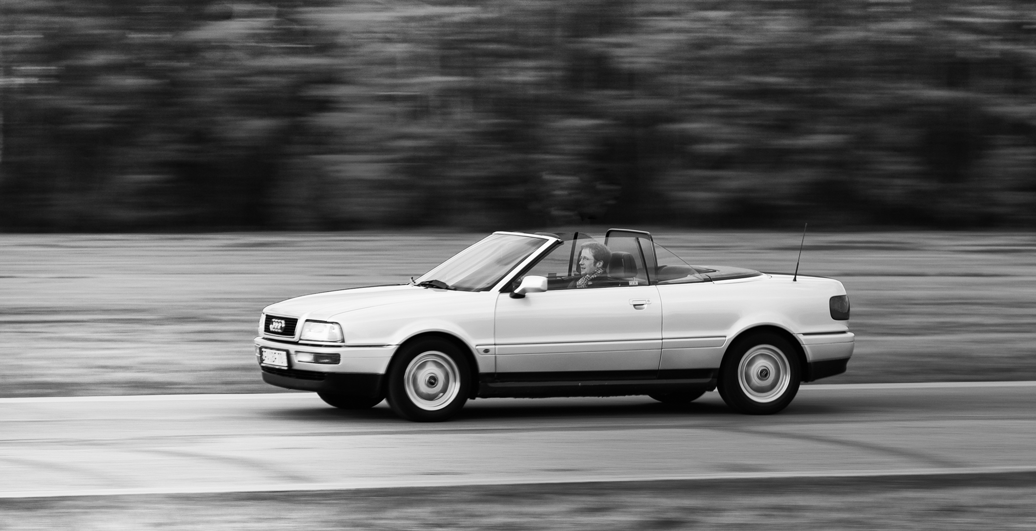 Convertible in motion (1)